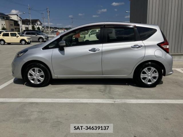 Nissan NOTE 2016-11 8053520-1