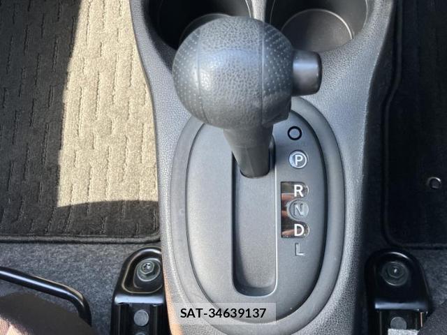 Nissan NOTE 2016-11 8053520-16