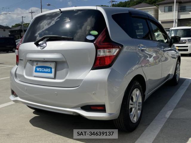 Nissan NOTE 2016-11 8053520-2