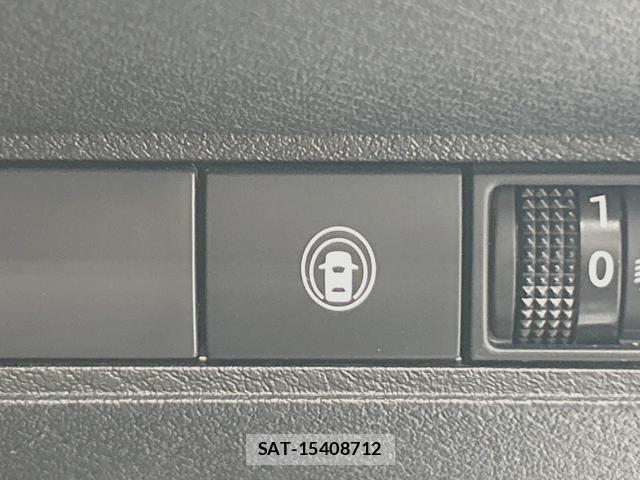Nissan NOTE 2021-05 8053717-6