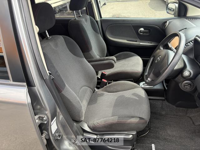 Nissan NOTE 2009-09 8054245-9
