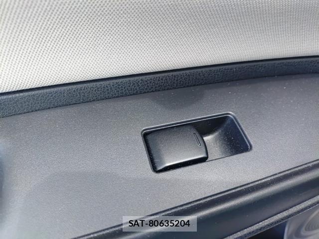 Nissan NOTE 2019-07 8055263-12