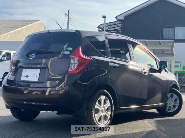 Nissan NOTE 2016-11 8055625-12