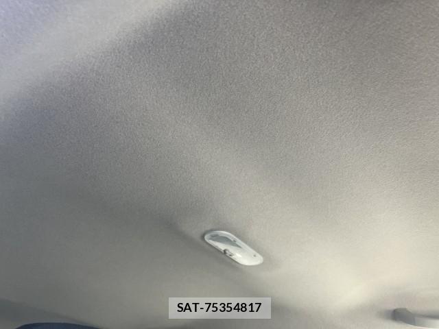 Nissan NOTE 2016-11 8055625-15