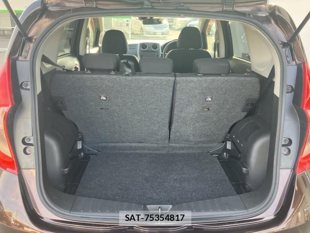 Nissan NOTE 2016-11 8055625-17