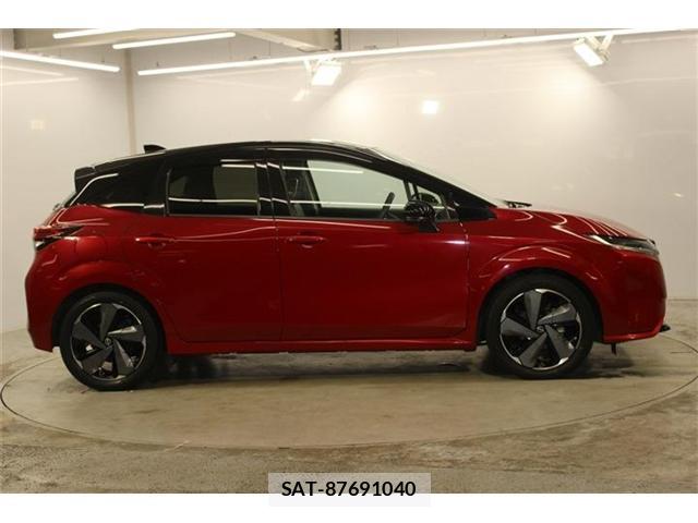 Nissan NOTE 2022-04 8055899-2