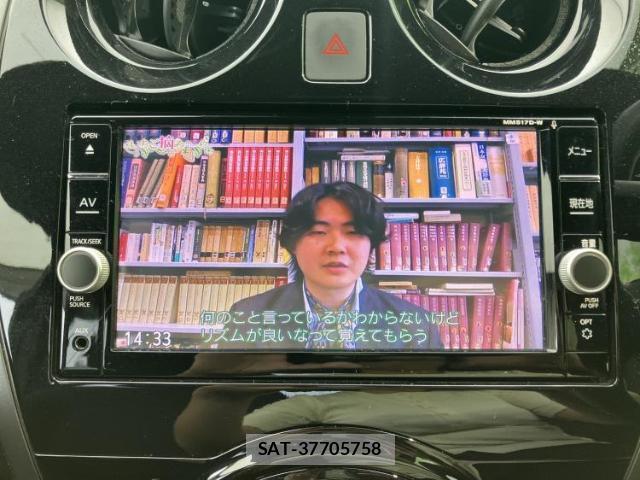 Nissan NOTE 2018-03 8056222-11