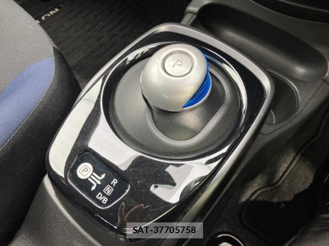 Nissan NOTE 2018-03 8056222-17