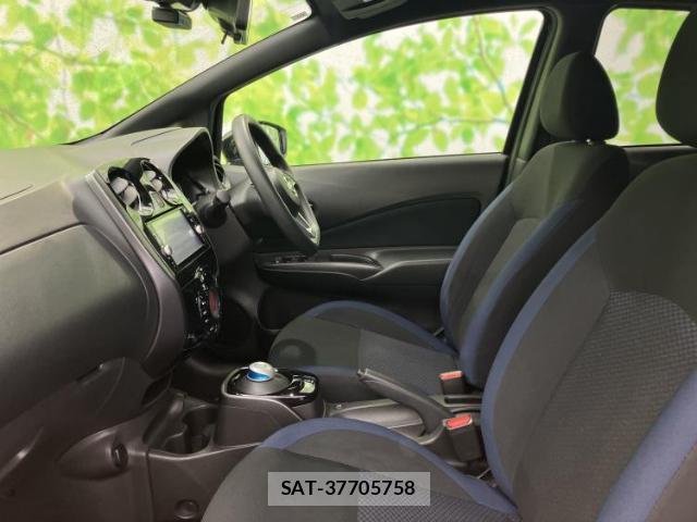 Nissan NOTE 2018-03 8056222-5