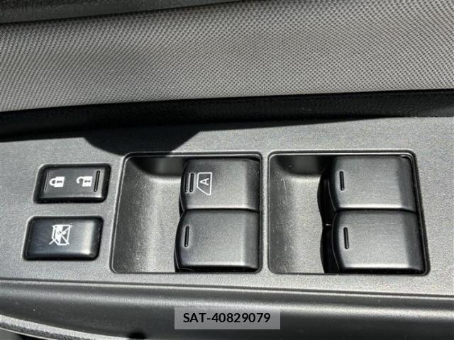 Nissan NOTE 2017-09 8056258-13