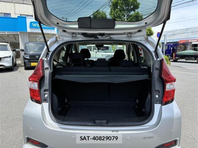 Nissan NOTE 2017-09 8056258-7