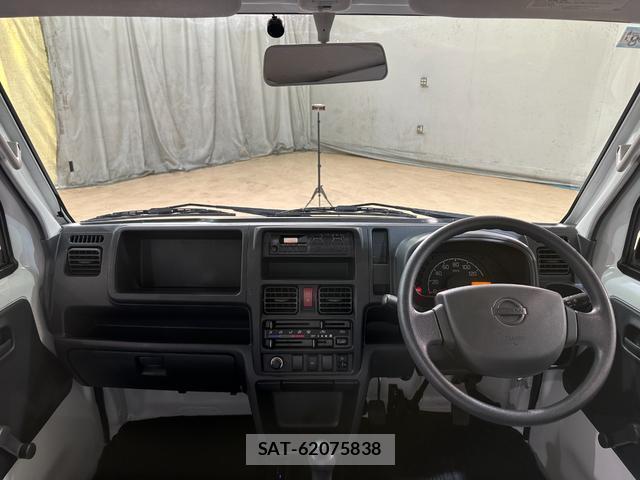 Nissan CLIPPER TRUCK 2016-08 8054441-5
