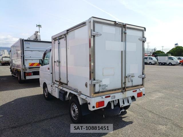 Nissan CLIPPER TRUCK 2018-06 8055235-4