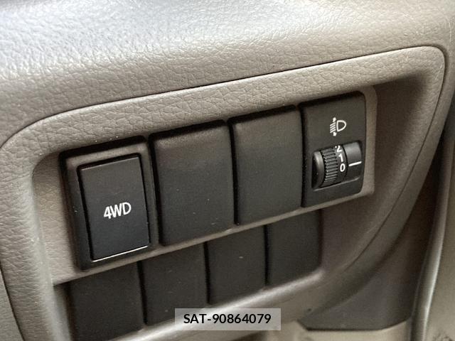 Nissan CLIPPER VAN 2018-06 8008556-9