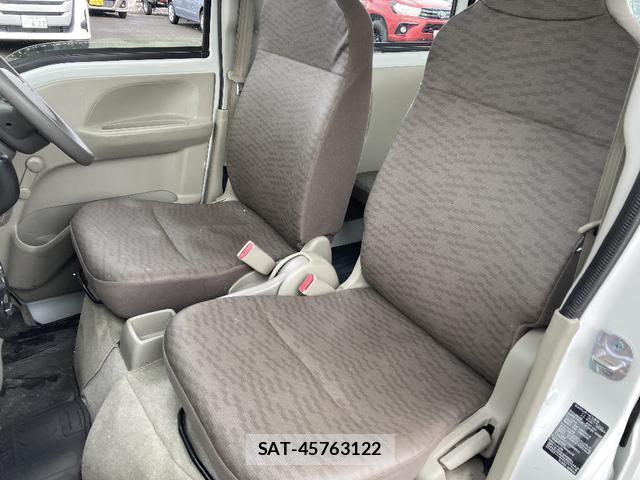 Nissan CLIPPER VAN 2018-07 8008557-3