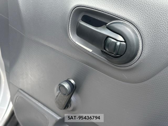Nissan NV150 AD 2019-07 8054893-16