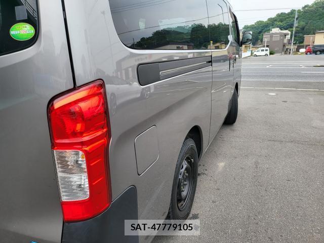 Nissan NV350 Caravan 2016-05 8053617-19