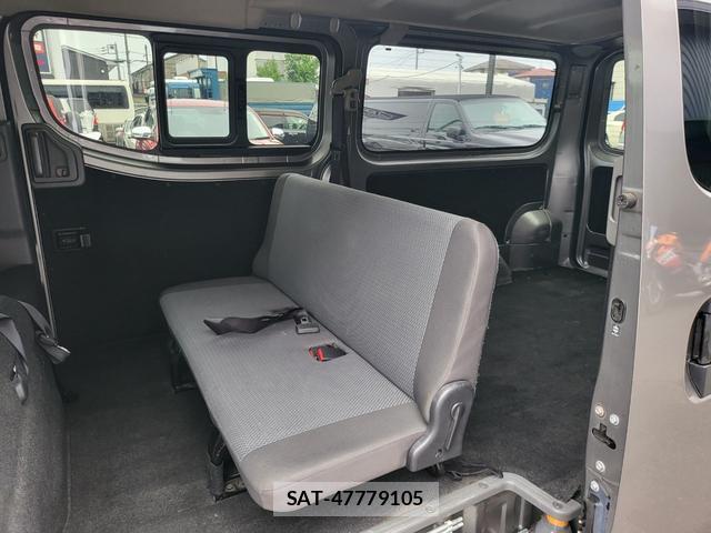 Nissan NV350 Caravan 2016-05 8053617-7