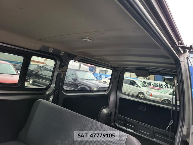 Nissan NV350 Caravan 2016-05 8053617-8