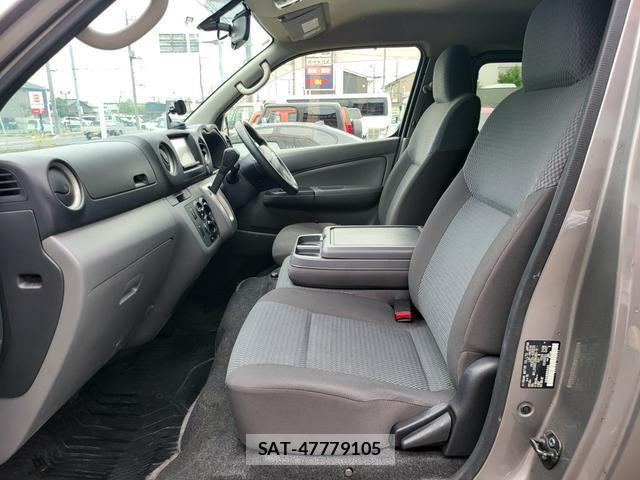 Nissan NV350 Caravan 2016-05 8053617-9
