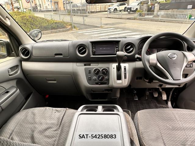 Nissan NV350 Caravan 2019-05 8053874-2