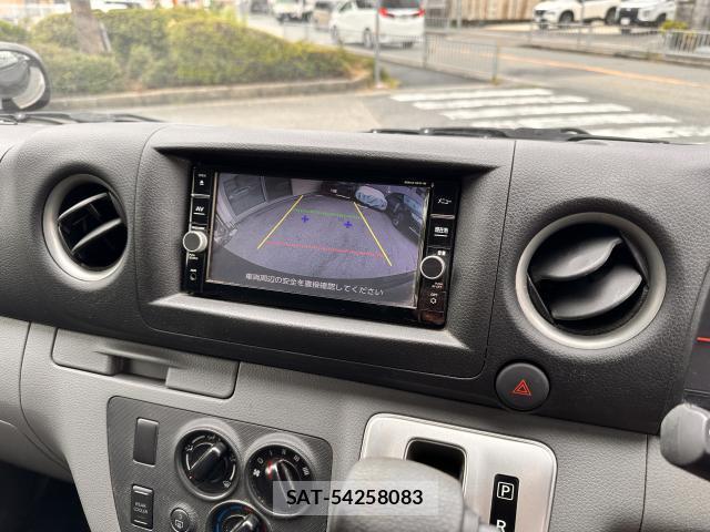Nissan NV350 Caravan 2019-05 8053874-4