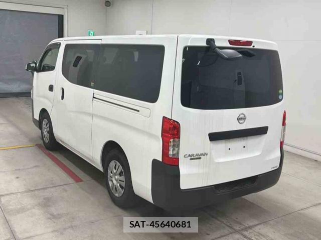 Nissan NV350 Caravan 2021-05 8055176-3