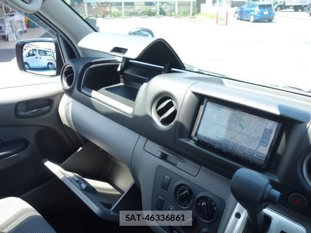 Nissan NV350 Caravan 2021-05 8055195-10