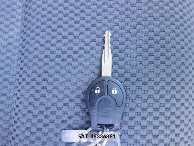 Nissan NV350 Caravan 2021-05 8055195-12
