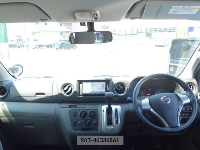 Nissan NV350 Caravan 2021-05 8055195-15