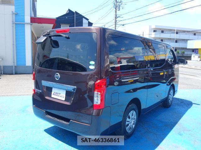 Nissan NV350 Caravan 2021-05 8055195-3