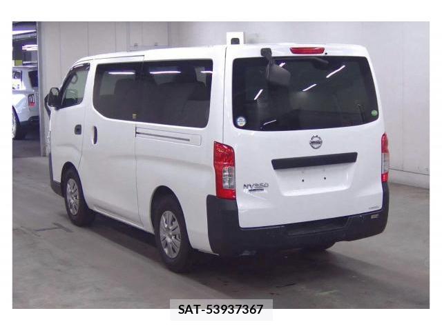 Nissan NV350 Caravan 2020-03 8055346-1