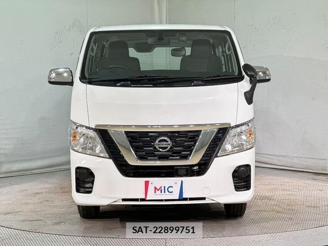 Nissan NV350 Caravan 2019-05 8055799-10