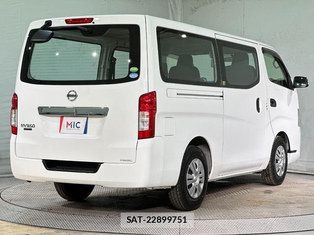 Nissan NV350 Caravan 2019-05 8055799-13