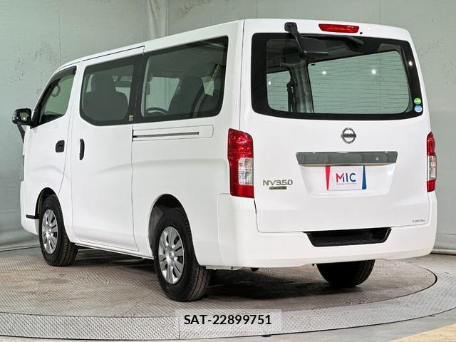 Nissan NV350 Caravan 2019-05 8055799-15
