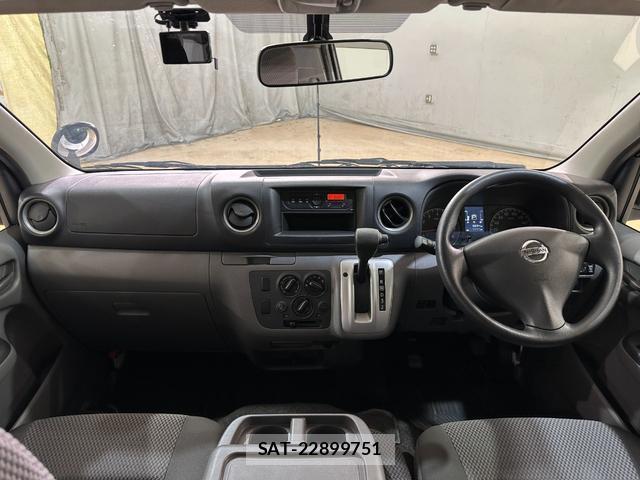 Nissan NV350 Caravan 2019-05 8055799-3