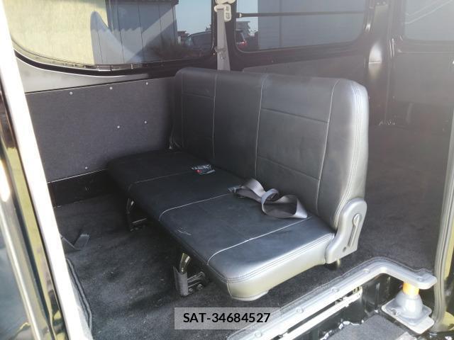 Nissan NV350 Caravan 2014-04 8056043-10