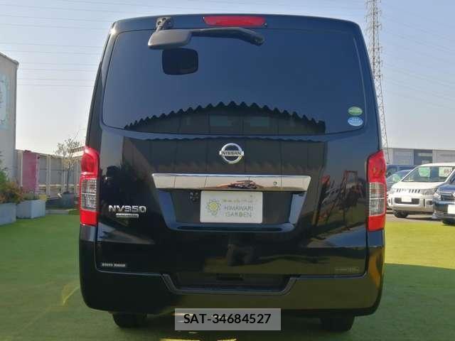 Nissan NV350 Caravan 2014-04 8056043-19