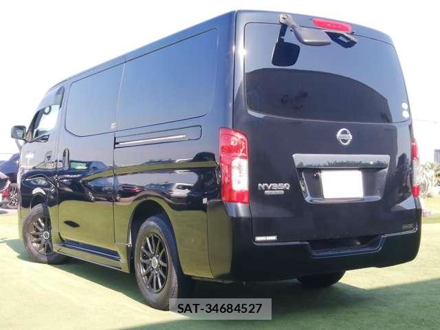 Nissan NV350 Caravan 2014-04 8056043-3