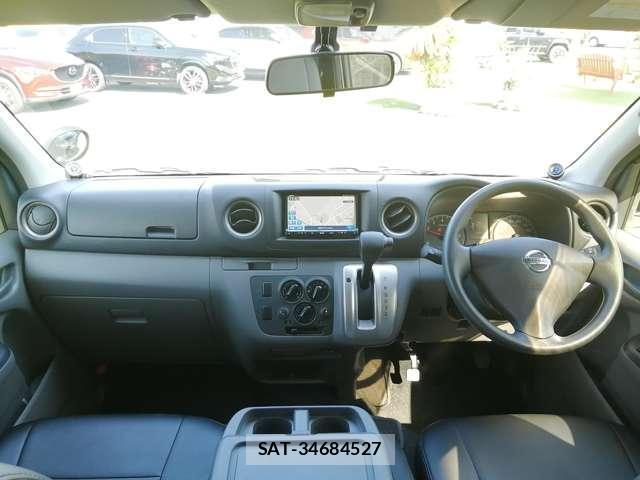 Nissan NV350 Caravan 2014-04 8056043-4