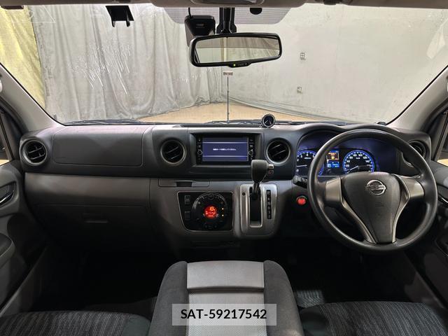 Nissan NV350 Caravan 2018-05 8056287-6