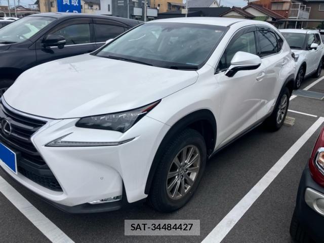 Lexus NX 2016-07 8053871-0