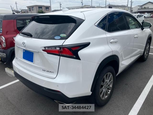 Lexus NX 2016-07 8053871-13