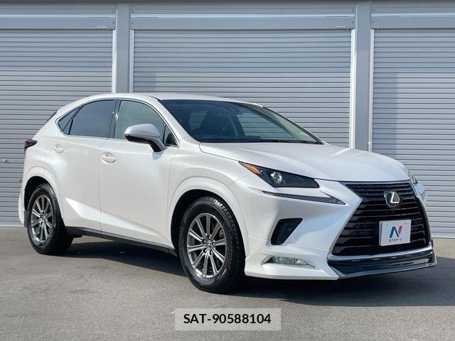 Lexus NX 2018-01 8054412-15