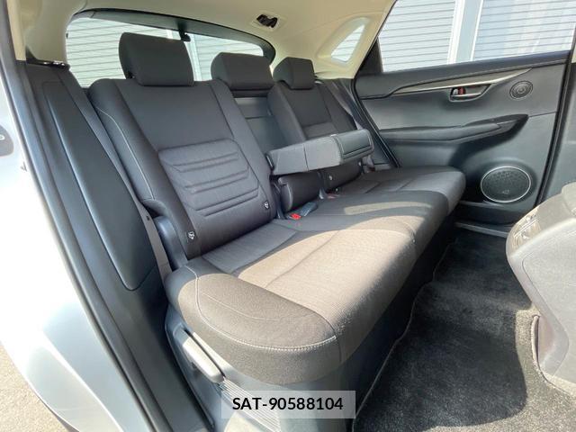 Lexus NX 2018-01 8054412-8