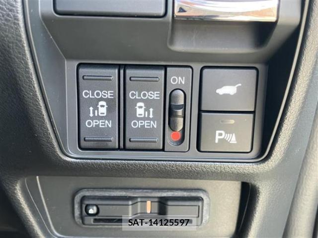 Honda ODYSSEY 2023-12 8054396-13