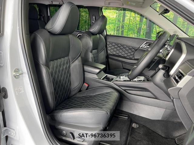 Mitsubishi OUTLANDER PHEV 2022-03 8053633-6
