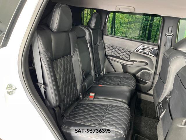 Mitsubishi OUTLANDER PHEV 2022-03 8053633-7