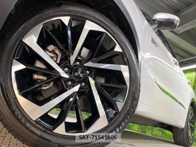 Mitsubishi OUTLANDER PHEV 2022-12 8053766-13