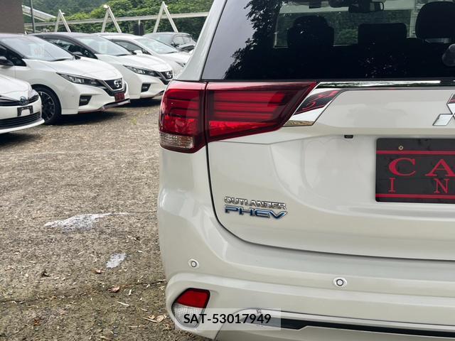 Mitsubishi OUTLANDER PHEV 2018-11 8053942-12